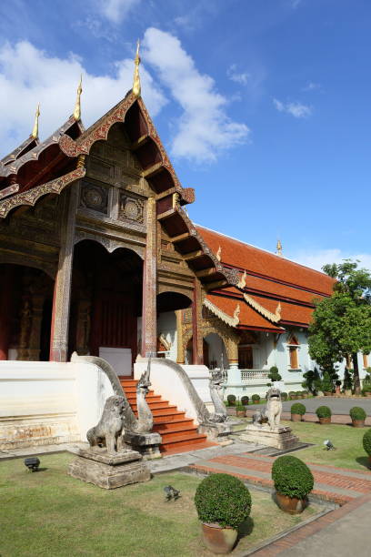 istock Buddhist temple Wat Phra Singh Woramahawihan 995309300