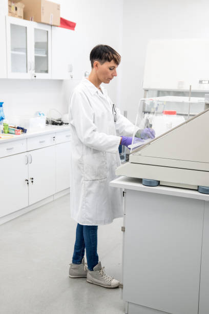 istock Female Scientist Working in Laboratory 995312518