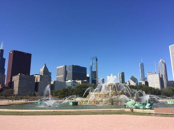 istock Buckingham Fountain and Chicago 995458284