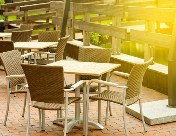 istock Cafe entrance tables tables 995502320