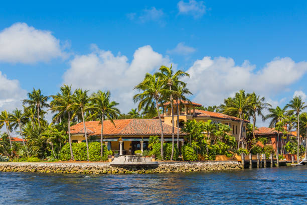 istock Large House in Fort Lauderdale 995616660