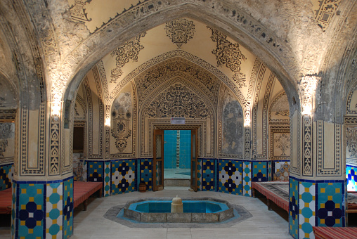 Interior de un baño tradicional persa photo