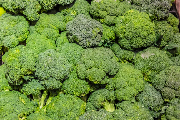 istock Several Head of Broccoli in a Pile 995719764