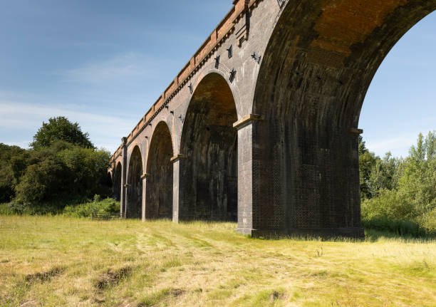 istock Arches Of Harringworth 995719824