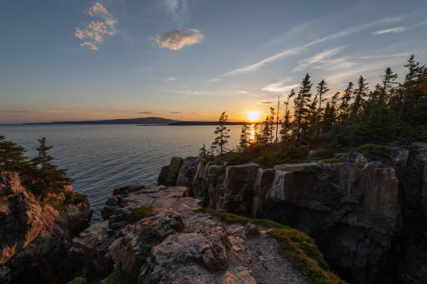 istock Sunset at Ravens Nest in Acadia National Park 995756490
