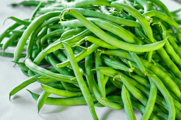 istock Asparagus bean. Green beans on white background 995921770