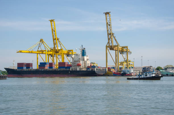 istock Industrial shipping port 996005614