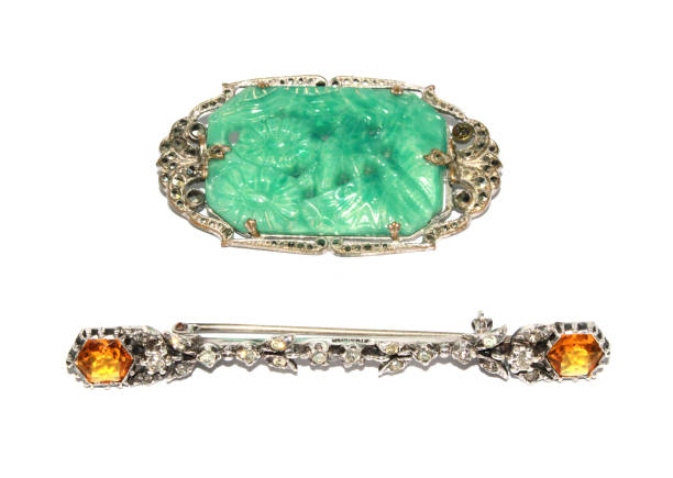 istock Pretty Vintage Antique Brooch on White Background 996110502