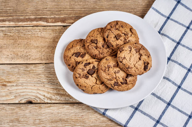 istock Oatmeal Chocolate Chip cookie 996115058