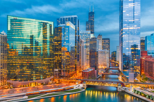 istock Chicago, Illinois, USA Cityscape 996178404
