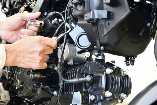 istock Repair of single cylinder motorcycle 996187684