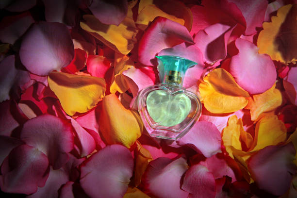 istock petals roses glass perfume 996221716