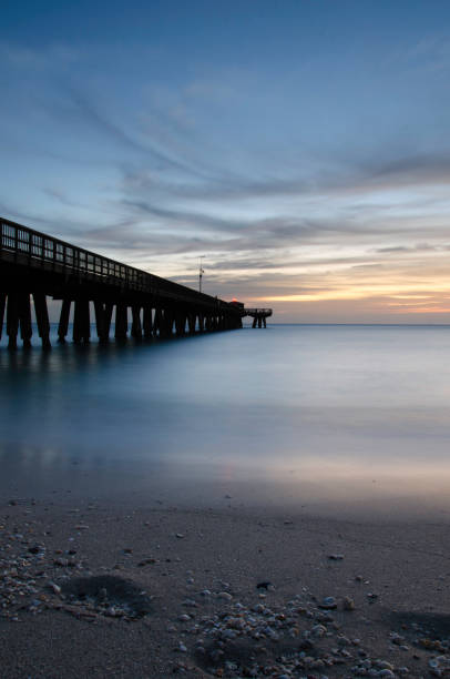 istock Pompano Beach Florida Fishing Pier at Sunrise with Dramatic Sky 996364956