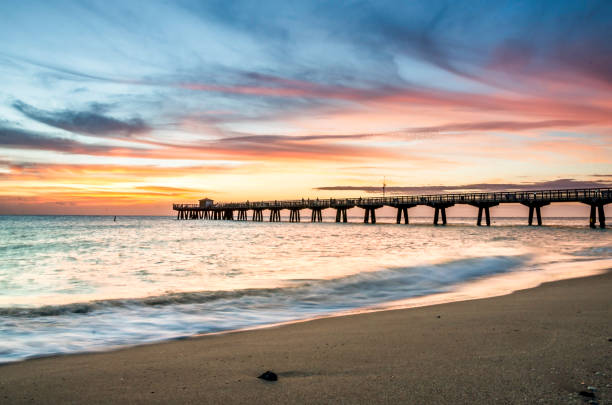 istock Pompano Beach, FL Pier at Sunrise with Cotton Candy Sky 996365450