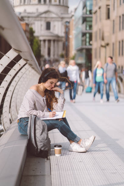 istock London schoolgirl 996382952