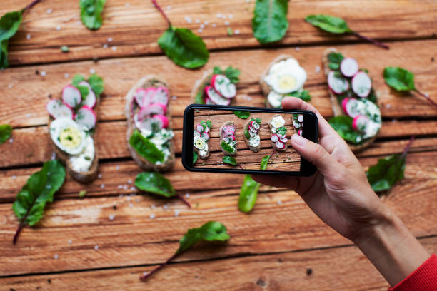 istock Sandwich with radish and feta cheese 996441542