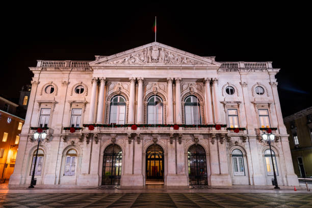 istock Lisbon Municipal Chamber at night 996465542