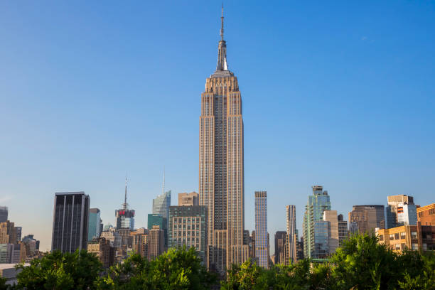 widok na manhattan midtown w nowym jorku z empire state building. nowy jork, stany zjednoczone. - empire state building zdjęcia i obrazy z banku zdjęć