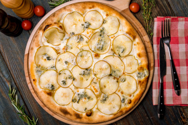 istock Pizza with pears and Gorgonzola cheese. 996517510