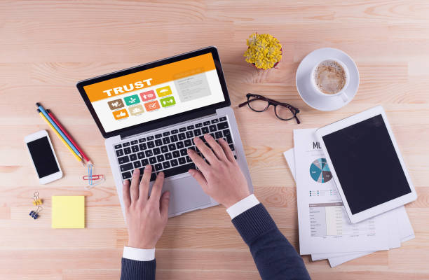 istock Business desk concept - Trust 996750246