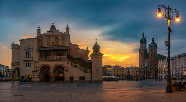 istock The main square in Krakow at sunrise, Poland 996832074