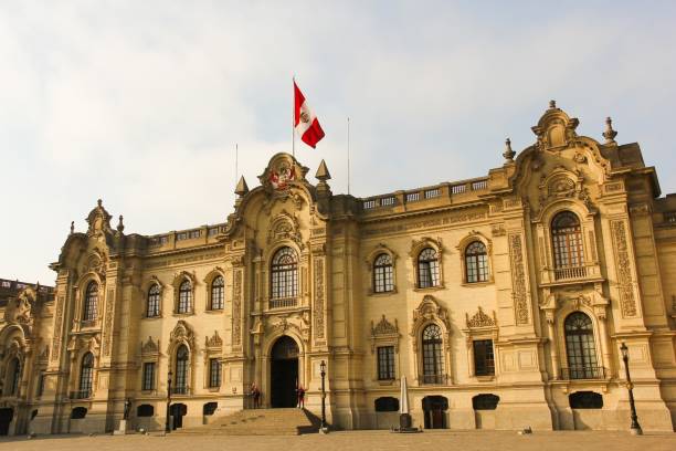istock Government Palace of Peru in Lima before sunset 996870758