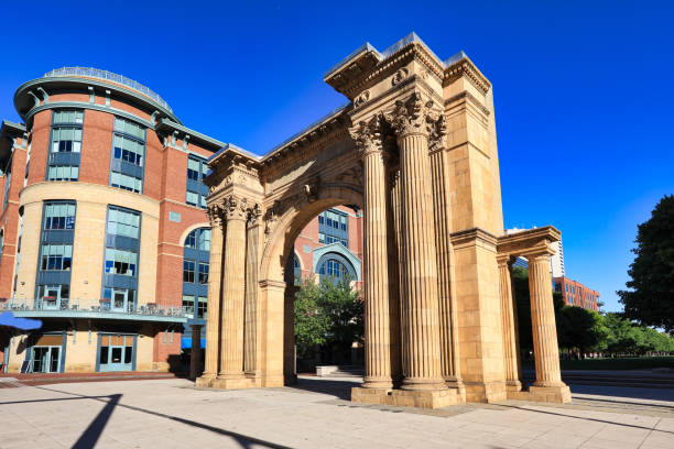 Parque arco de Columbus, Ohio en el distrito de la Arena - foto de stock