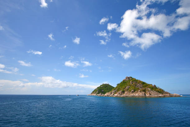 istock Scenic View Of Sea Against Sky 997215138