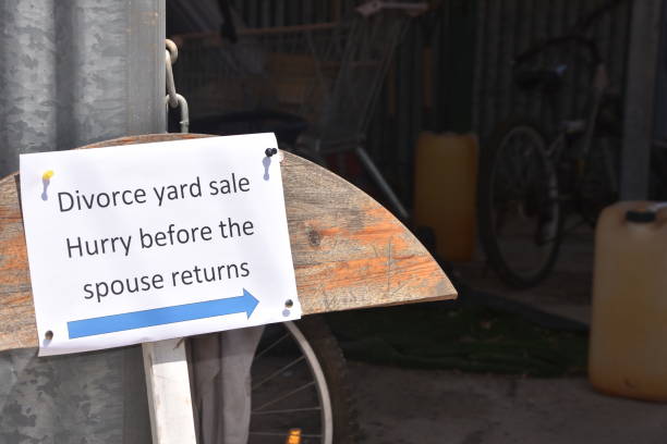istock a sign -  Garage Sale 997490256