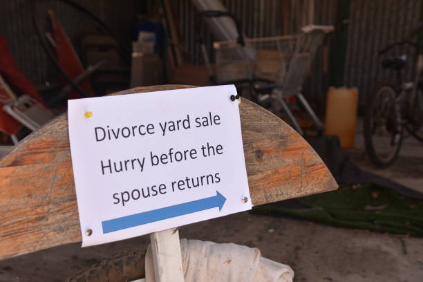 istock a sign -  Garage Sale 997490258