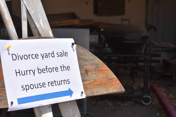 istock a sign -  Garage Sale 997491608