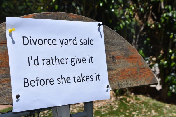 istock a sign -  Garage Sale 997499544