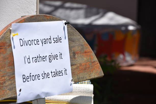 istock a sign -  Garage Sale 997507836