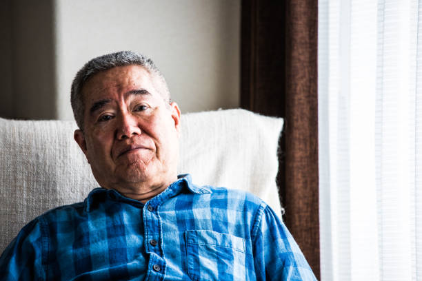 istock Senior men who are relaxing 997567226