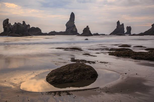 istock Shi Shi Beach in Olympic National Park 997738378