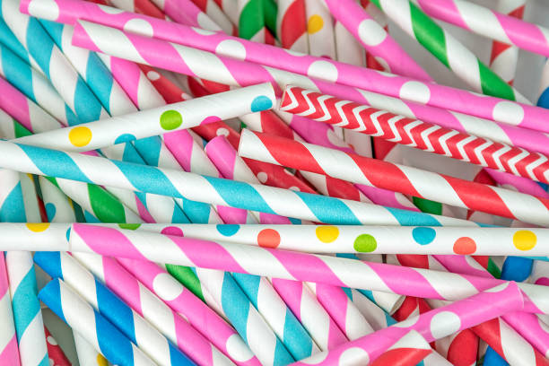 istock pile of colorful straws 997818552