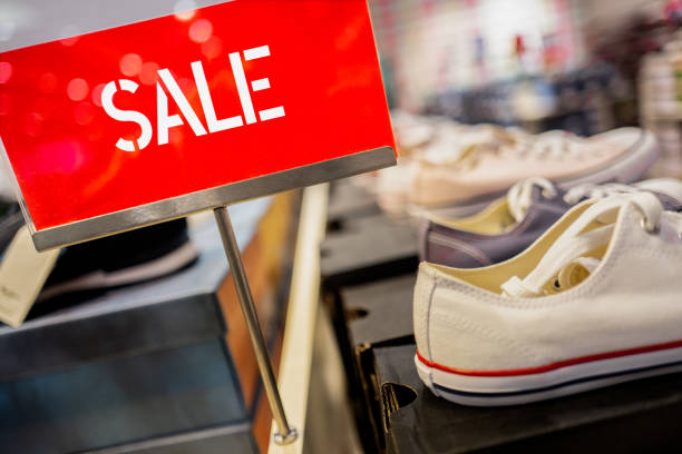 istock Shoe sale 997899978