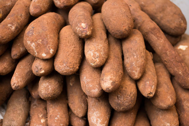 istock Manioc for sale at the popular fair 998037956