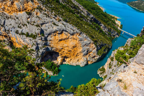 istock The journey on the mountain Provence 998087808