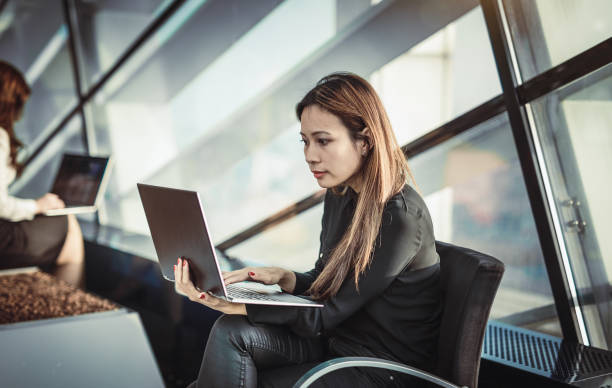 istock Businesswoman Working in the Office 998268576