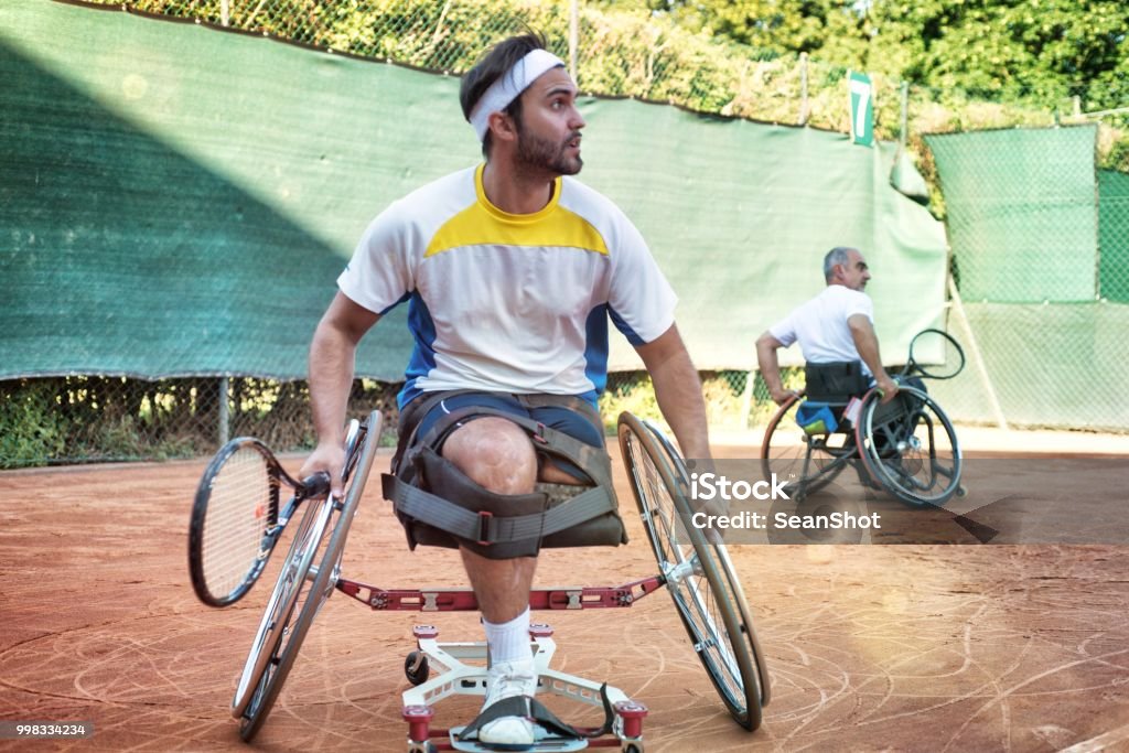 Tennista disabile - Foto stock royalty-free di Sedia a rotelle