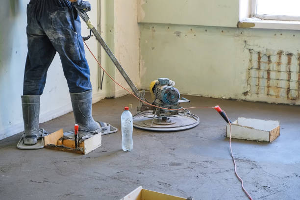 istock grinding of concrete floor 998352818