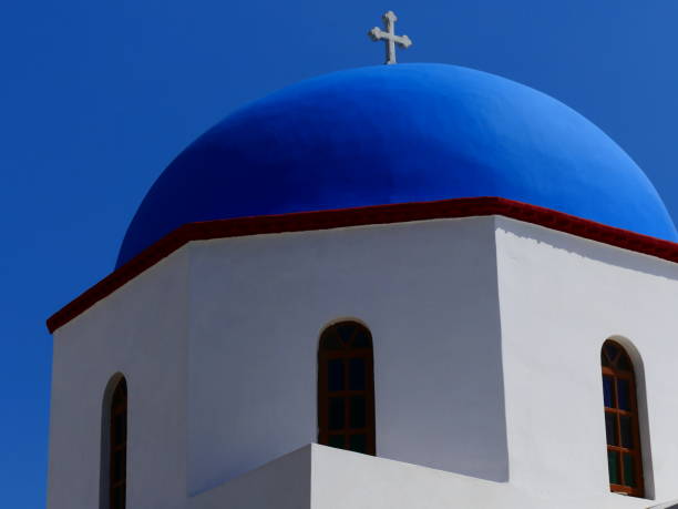 istock Church in Chora, Ios island, Greece 998422386