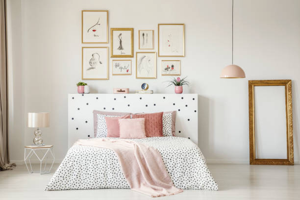 istock Mockup in pastel bedroom interior 998423064