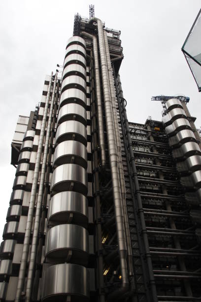 istock Lloyds Skyscraper in London 998461466