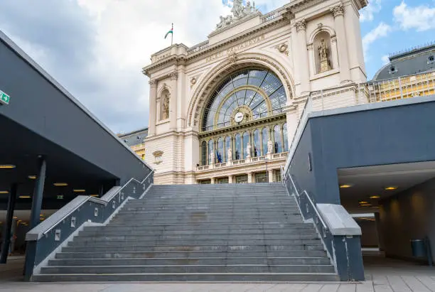 Photo of Budapest Keleti railway station seen from the exit of metro line 2