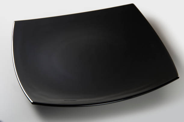 istock Elegant square black glossy plate 998548000
