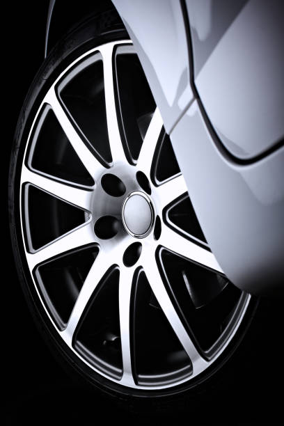 istock Car's rim and tire 998597736