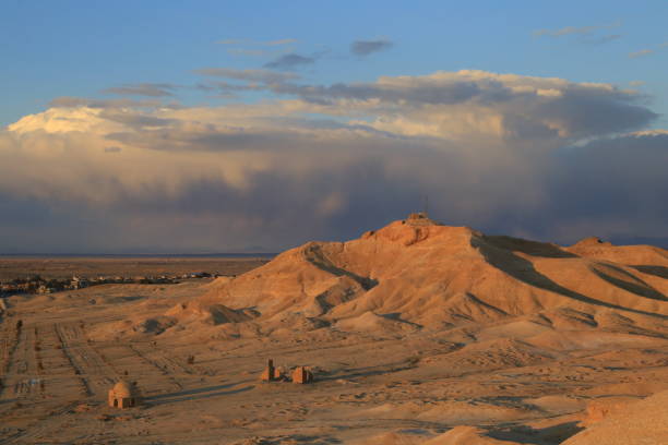 istock Desert scene near Arbakuh, Iran 998671554
