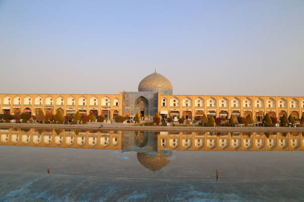 istock Sheikh Lotf Allah Mosque in Isfahan, Iran 998677618